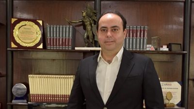 قدم المعارضات وخرج.. تفاصيل القبض على رئيس الشركة المتحدة للأدوية