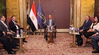 وزير الاتصالات: نستهدف تغطية كل الطرق السريعة بشبكات المحمول