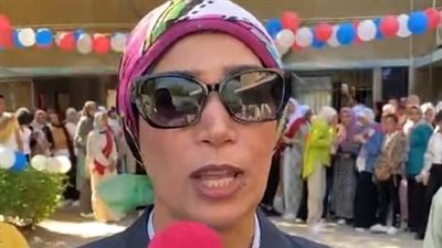 بعد حفل الاستقبال بالتنورة والفلكور الصعيدي.. القائم بأعمال رئيس جامعة الأقصر: حبينا ندي دفعة تفاؤل للطلاب