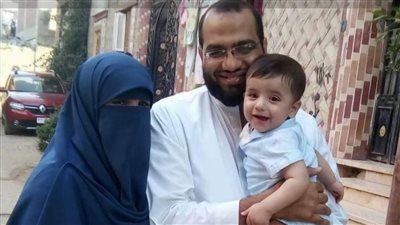 صحة البحيرة تنعى طبيبا وزوجته وابنتهما في حادث انقلاب سيارة بصحراوي الإسكندرية