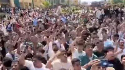 رئيس جامعة سفنكس عن رقص الطلاب في أول يوم دراسي: كان لدقائق ولن يحدث مجددا 