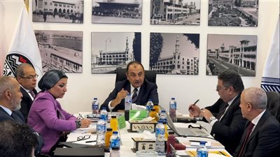 وزير قطاع الأعمال يكلف شركات القابضة للتشييد بوضع توقيت محدد لاستغلال محفظة الأصول العقارية