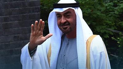 وصول رئيس الإمارات الشيخ محمد بن زايد إلى الدوحة
