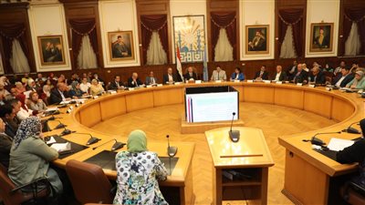 محافظ القاهرة يطالب المواطنين باستكمال طلبات التصالح في مخالفات البناء