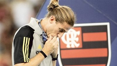 فيليبي لويس ينتقد سلوك مهاجم فلامنجو 