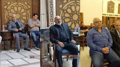 أبرزهم أشرف زكي وبيومي فؤاد.. نجوم الفن يواسون إسماعيل فرغلي في عزاء زوجته بمسجد الحامدية الشاذلية