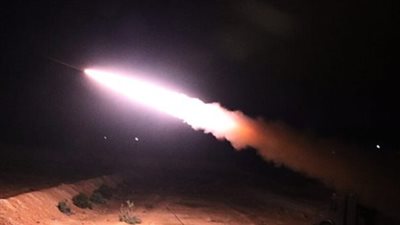 بصواريخ كاتيوشا.. استهداف قاعدة فيكتوريا الأمريكية المتمركزة بالعاصمة العراقية بغداد