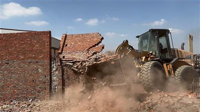 الإسكان تزيل تعديات على 297 فدانا بمدينتي الفشن وبني مزار الجديدتين