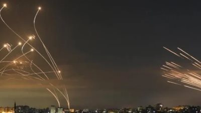  الجيش الإسرائيلي يعلن رفع حالة التأهب الدفاعي بعد رصد سرب مسيرات من اليمن 