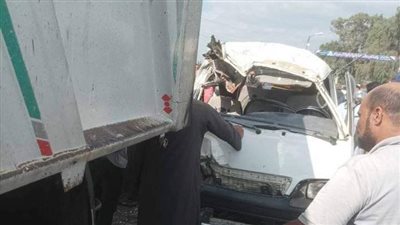 الميكروباص لبس في تريلا.. إصابة 11 شخصا في حادث تصادم بكفر الشيخ
