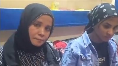 سيدة تستغيث لعلاج ابنتها بعد حريق في قنا: عملنالها 14 عملية بالجمجمة وبناشد تساعدونا في الأخيرة| بث مباشر 