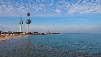 الكويت.. أمواج عالية وحرارة تنخفض حتى 3 درجات مئوية