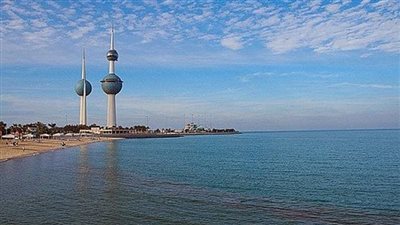 طقس دافئ نهارًا ومعتدل ليلًا في الكويت.. وتحذيرات من الضباب