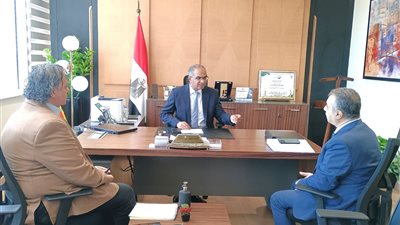 الإسكان: حريصون على الانتهاء من كافة المشروعات الجاري تنفيذها وفقا للتوقيتات المقررة