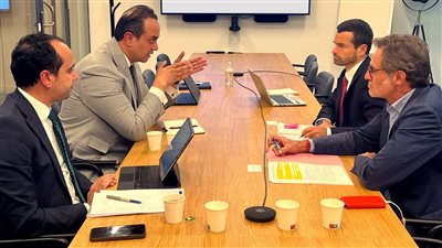 توأمة بين مستشفيات الرعاية الصحية ومستشفى فوش الفرنسية | تفاصيل