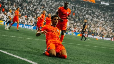 عمر مرموش يساهم في فوز آينتراخت فرانكفورت على بشكتاش في الدوري الأوروبي
