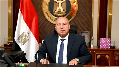 كامل الوزير: إيقاف المنشآت التي تنتج بالمخالفة لرخص التشغيل لمنع الفوضى