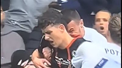 لعضه لاعب ليفربول.. إيقاف مهاجم بريستون نورث 8 مباريات وتغريمه 15 ألف جنيه إسترليني