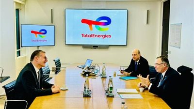 توتال إنرجيز تتطلع لزيادة إنتاج الغاز في مصر وتوسيع استثماراتها بالبحر المتوسط