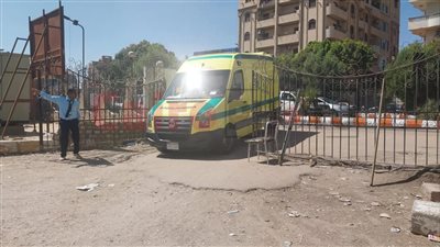 لحظة وصول 8 جثامين ضحايا حادث الميكروباص مشرحة قنا العام | صور