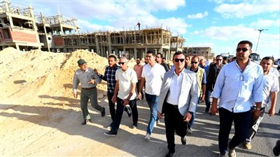 عايز شغل 24 ساعة.. وزير الإسكان يوجه بتكثيف العمالة والمعدات بمشروع سكن لكل المصريين بالعلمين