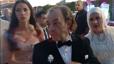 رانيا فريد شوقي أول الحضور.. اللقطات الأولى قبل بدء حفل زفاف ابنة علاء مرسي |صور