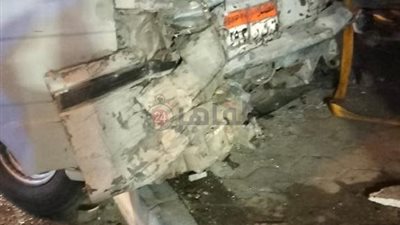 إصابة 9 أشخاص في تصادم ميكروباص بسور محطة مترو قباء