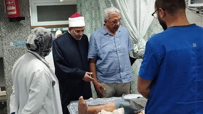 رئيس جامعة الأزهر ونائبه يتفقدان ليلًا مستشفيات الحسين وسيد جلال والزهراء الجامعي للاطمئنان على الخدمات الطبية المقدمة للمواطنين