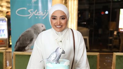 هلا رشدي تحتفل بعيد ميلادها تزامنًا مع نجاح أغنيتها زنجباري