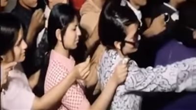 فيديو نادر لمواطنين يتبرعون لصالح المجهود الحربي خلال حرب أكتوبر