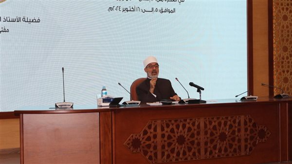 الدكتور نظير عياد