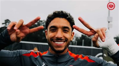 عمر مرموش يقود آينتراخت فرانكفورت أمام يونيون برلين في الدوري الألماني 