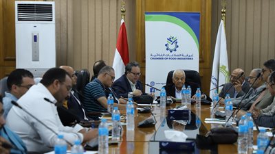 الصناعات الغذائية: نستورد ذرة وصويا بـ7 مليارات دولار.. ونسعى لـ توفير بدائل محلية