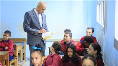 وزير التعليم يشدد على مسئولية المعلمين في متابعة الواجبات المدرسية وكراسة الحصة