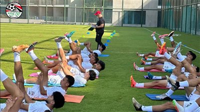 ميكالي يسابق الزمن.. تدريبات صباحية ومسائية لإعداد منتخب الشباب
