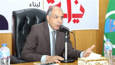 محافظ المنيا يوجه بتنفيذ حملات توعية بأهمية زراعة القمح 