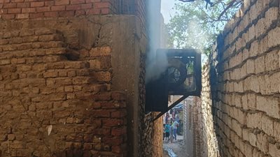 دون إصابات.. السيطرة على حريق في منزل من طابقين بأسوان