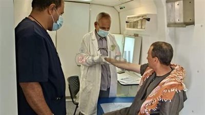 الكل كشف ببلاش.. توقيع الكشف الطبي على 1382 مواطنا خلال قافلة طبية في ملوي بالمنيا