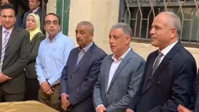 محافظ الإسماعيلية يتفقد العملية التعليمية.. ويتابع توافر الإنسولين داخل مركز طبي المستقبل| بث مباشر 