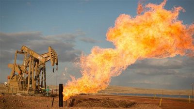 معلومات الوزراء: توقعات بمزيد من التحرك باتجاه الغاز الصخري رغم مخاطره البيئية