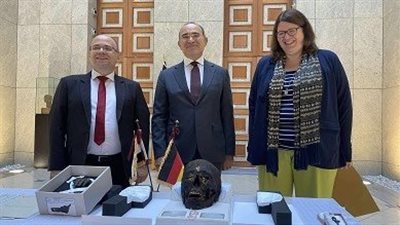 السفارة الألمانية لـ القاهرة 24: لا نعرف كيف وصلت القطع الأثرية المصرية لنا.. ولكننا نعيدها طواعية طبقا لقوانين حماية الممتلكات