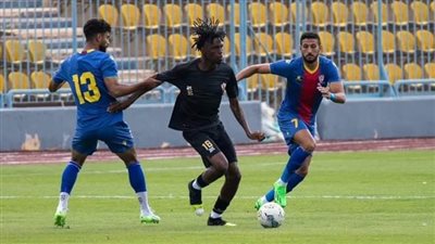 تمهيدًا للتعاقد معه.. كيف ظهر الإنجليزي أوفي إيجاريا مع الزمالك في مباراة بتروجيت الودية؟