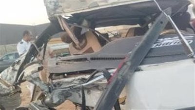 تفاصيل إصابة 14 شخصًا في تصادم سيارتين بأسيوط | بث مباشر