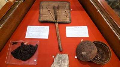 المتحف المصري بالتحرير يعرض مروحة ولفائف لمومياء حيوان| صور