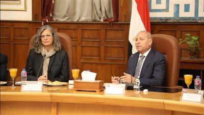 محافظ القاهرة يستقبل وكيل الأمين العام للأمم المتحدة لعرض استعدادات المنتدي الحضري| صور