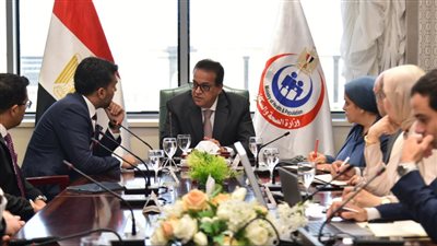 وزير الصحة يبحث مع شركة إماراتية سُبل التعاون في إدارة وتشغيل المستشفيات وزراعة النخاع