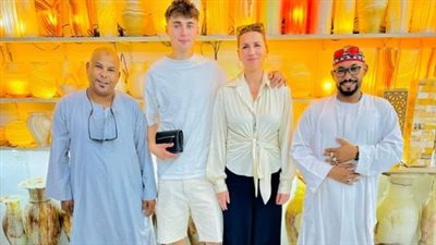 رئيسة وزراء الدنمارك تستهل أول أيامها في الأقصر بزيارة بازاراتها ومصانع الألباستر