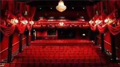 سميحة أيوب تناشد الرئيس السيسي بإلغاء قرار هدم المسرح العائم