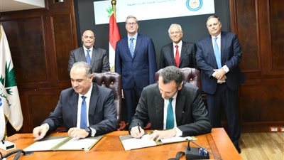 مصر واليونان تؤسسان شركة مشتركة لـ تغييز وتداول الغاز الطبيعي في شرق أوروبا