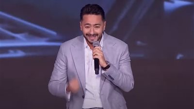 أحلامنا هتبقى حقيقة.. حمادة هلال يقدم أغنية جديدة في الندوة التثقيفية للقوات المسلحة